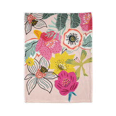 Floral Throw Blanket - Cozy Polyester Blanket for Home Decor, Gift for Her, Boho Style, Soft and Warm Floral Design