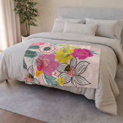 Floral Throw Blanket - Cozy Polyester Blanket for Home Decor, Gift for Her, Boho Style, Soft and Warm Floral Design