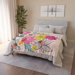 Floral Throw Blanket - Cozy Polyester Blanket for Home Decor, Gift for Her, Boho Style, Soft and Warm Floral Design